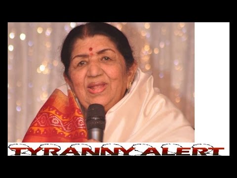 Yashomati Maiya Se Bole Nandlala Hindi Lyrics